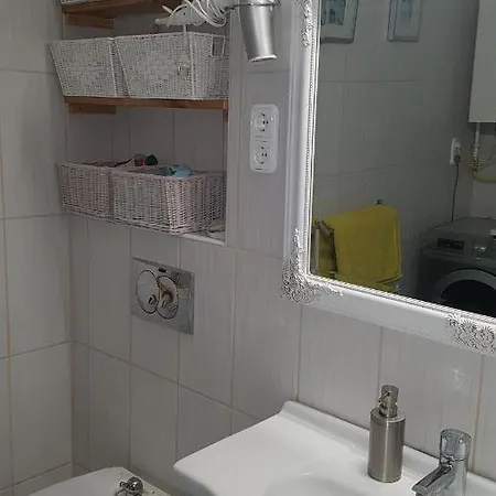 Csaladi Haz * Budapest