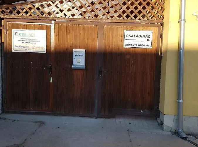 Rum i privatbostad Csaladi Haz *