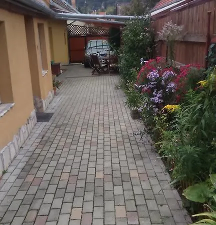 Csaladi Haz Budapest